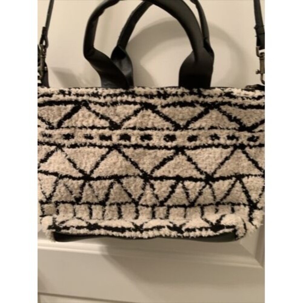 Universal Thread Print Shoulder Bag Crossbody Pur… - image 3